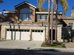 Pre-foreclosure in  HILLSDALE LN Huntington Beach, CA 92646