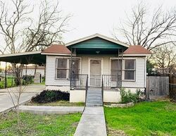 Pre-foreclosure in  LUDTKE AVE San Antonio, TX 78221