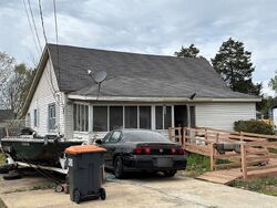 Pre-foreclosure in  N HARTFORD AVE Russellville, AR 72801