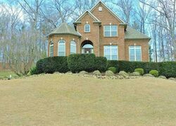 Pre-foreclosure in  HACKBERRY CIR Chelsea, AL 35043