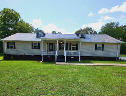 Pre-foreclosure in  WOOD AVE SE Attalla, AL 35954
