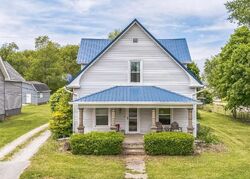  N Plank St, Rossville IN