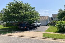  Crosswinds Dr, Charles Town WV