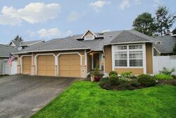 Pre-foreclosure in  SE 204TH PL Kent, WA 98031