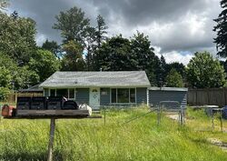 Pre-foreclosure in  114TH AVE SE Renton, WA 98055