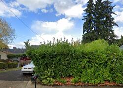 Pre-foreclosure in  E MCLOUGHLIN BLVD Vancouver, WA 98661