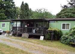 Pre-foreclosure in  N OAK ST Burlington, WA 98233