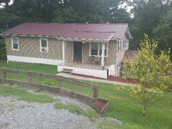  Baytree Rd, Bristol VA