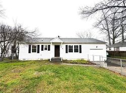 Pre-foreclosure in  HARPERSVILLE RD Newport News, VA 23601