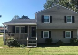  Pin Oak Dr, Hopewell VA