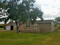 Pre-foreclosure in  COUNTRY FOLKS LN Buda, TX 78610
