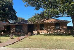 Pre-foreclosure in  MISTY GLEN LN Dallas, TX 75232
