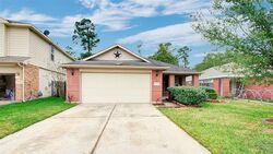 Pre-foreclosure in  GARDEN GALE LN Houston, TX 77044