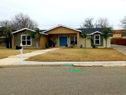  Royal Bend Dr, Eagle Pass TX