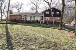 Pre-foreclosure in  CLEMATIS DR Nashville, TN 37205
