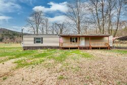 Pre-foreclosure in  HOG LOT RD Rogersville, TN 37857