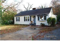 Pre-foreclosure in  VAN BUREN ST Chattanooga, TN 37415