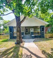 Pre-foreclosure in  E 5TH AVE Knoxville, TN 37914