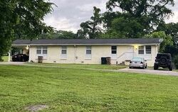 Pre-foreclosure in  DRUMMOND DR Nashville, TN 37211