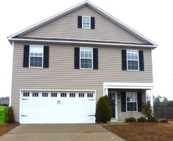  Grand National Ln, Elgin SC