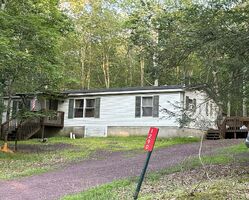  Woodhaven Dr, White Haven PA