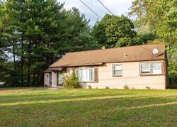 Pre-foreclosure in  COUNTY LINE RD Huntingdon Valley, PA 19006