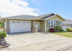 Pre-foreclosure in  INLET LOOP Coos Bay, OR 97420