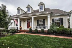 Pre-foreclosure in  HEADWATER TRL New Albany, OH 43054