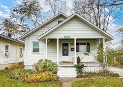 Pre-foreclosure in  OME AVE Dayton, OH 45414