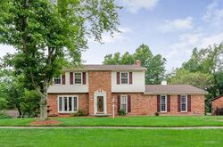 Pre-foreclosure in  WILLIAMSBURG WAY Fairfield, OH 45014