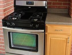 Pre-foreclosure in  BROWNFIELD DR Cleveland, OH 44129