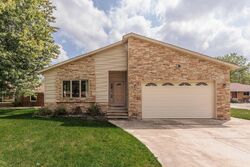 Pre-foreclosure in  MCCREARY RD Independence, OH 44131