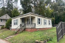 Pre-foreclosure in  STADIUM DR Durham, NC 27704