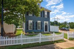 Pre-foreclosure in  SIOUX LN Clayton, NC 27520