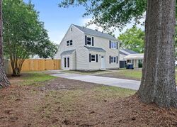 Pre-foreclosure in  E SALTWOOD PL Jacksonville, NC 28540
