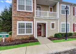 Pre-foreclosure in  SOUTHAMPTON DR Massapequa, NY 11758