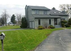 Pre-foreclosure in  LAKESHORE RD Cicero, NY 13039
