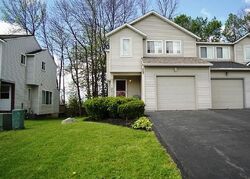 New Country Dr, Cicero NY