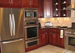 Pre-foreclosure in  DAKOTA CT Suffern, NY 10901