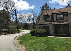 Pre-foreclosure in  DEERFIELD RD Monroe, NY 10950
