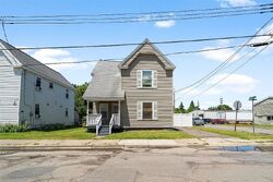 Pre-foreclosure in  PRATT AVE Johnson City, NY 13790