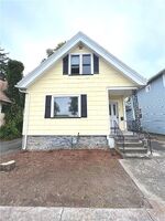 Pre-foreclosure in  BLOOMFIELD PL Rochester, NY 14620