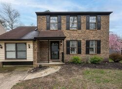 Pre-foreclosure in  WOODHAVEN WAY Sicklerville, NJ 08081