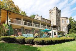 Pre-foreclosure in  MOUNTAIN AVE West Orange, NJ 07052