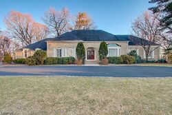 Pre-foreclosure in  HYDE CIR Watchung, NJ 07069