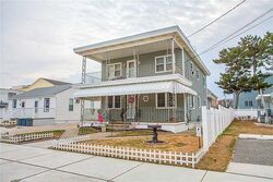 Pre-foreclosure in  E 8TH AVE Wildwood, NJ 08260
