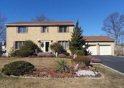 Pre-foreclosure in  WOODSIDE AVE Caldwell, NJ 07006