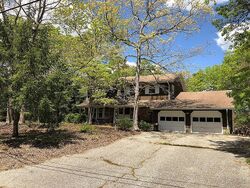 Pre-foreclosure in  BRICK AVE Lanoka Harbor, NJ 08734