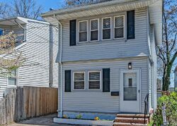 Pre-foreclosure in  MORNINGSIDE AVE Keansburg, NJ 07734