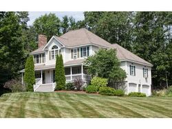 Pre-foreclosure in  STONEBRIDGE DR Chester, NH 03036